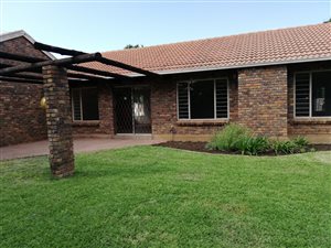 3 Bed House in Theresa Park