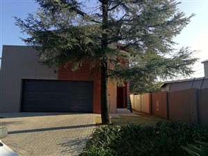 3 Bed House in Rietvalleirand