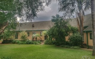 4 Bedroom House in Neserhof