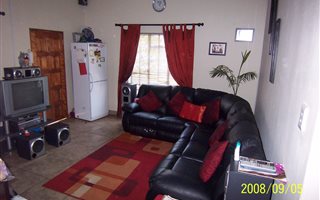 2 Bedroom Cluster in Hurlyvale