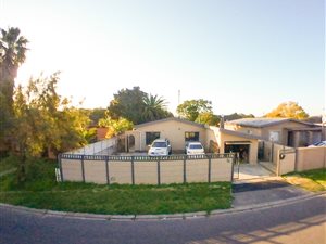 3 Bed House in Belmont Park