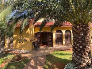 4 Bed House in Monument Heights
