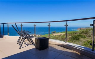 4 Bedroom House in Pinnacle Point Golf Estate