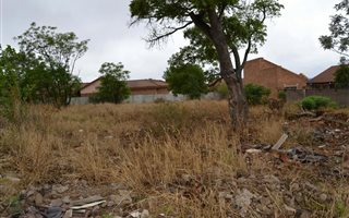 318 m² Land available in Lesedi Park