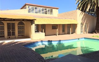 10 Bedroom House in Morehill