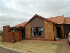 3 Bed House in Willow Park Manor