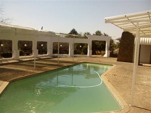 800 m² Commercial space in Walkerville