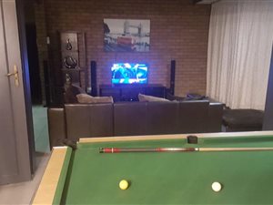 4 Bed House in Meyerspark