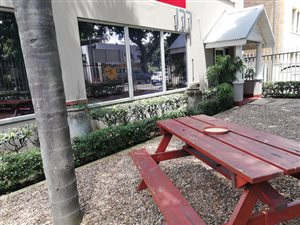 512 m² Commercial space in Glenwood