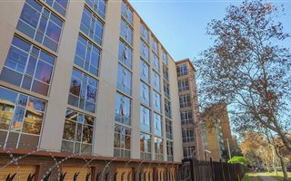 3 Bedroom Apartment in Sunnyside