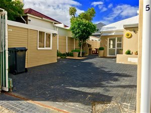 3 Bed House in Strand South