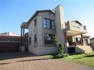 4 Bed House in Bankenveld