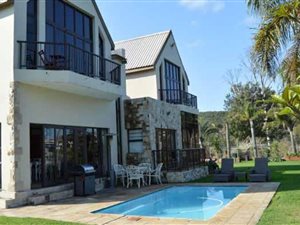 12 Bed House in Abbotsford