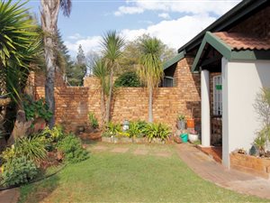 2 Bed Townhouse in Clubview