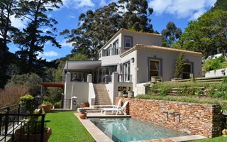 4 Bedroom House in Hout Bay and surrounds