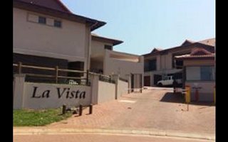 5 Bedroom House in Izinga Estate