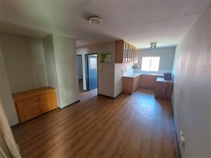 2 Bed Flat in Universitas