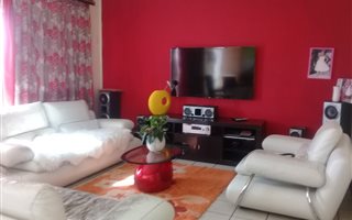 3 Bedroom Townhouse in Bendor Park