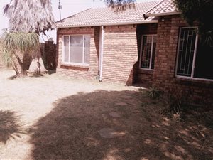 3 Bed Townhouse in Dalpark