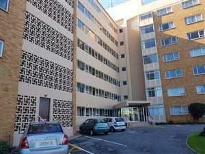 3 Bed Apartment in St Georges Park