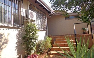 3 Bedroom House in Lukasrand