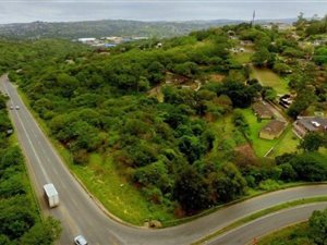 1.2 ha Land available in Moseley