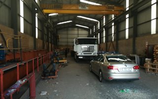 1000 m² Commercial space in Jacobs