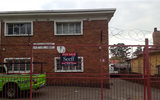 2 Bedroom Apartment in Rosettenville