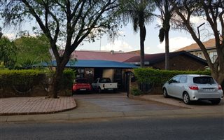5 Bedroom House in Newlands