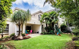3 Bedroom Townhouse in Brooklyn
