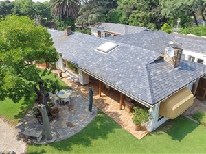 3 Bed House in Bryanston