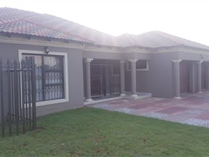 3 Bed House in Denneoord