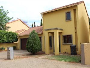 2 Bed Townhouse in Winternest