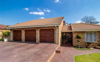 4 Bedroom House in Edleen