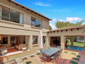 4 Bed House in Dainfern