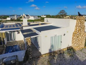 3 Bed House in Paternoster