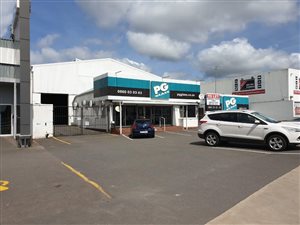 1050 m² Retail Space in Pinetown Central