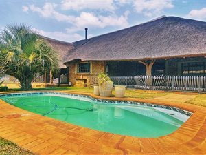 5 Bed House in Heatherdale