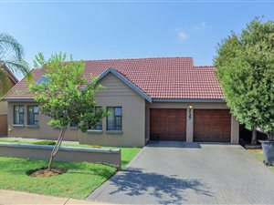 4 Bed House in Brooklands