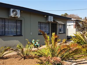5.5 Bed House in Roseville