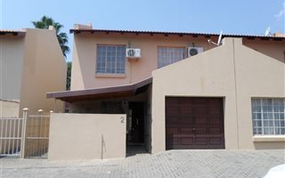 3 Bedroom Townhouse in Oos-Einde