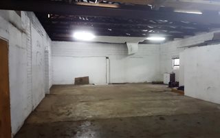 Commercial space in Alton