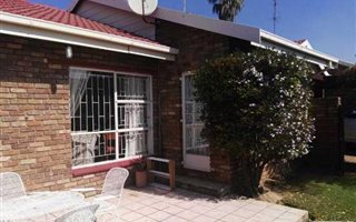 3 Bedroom Townhouse in Petersfield