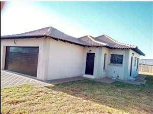 3 Bed House in Halfway House