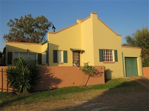 3 Bed House in Halfway Gardens