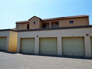2 Bed Apartment in Paramount Estate