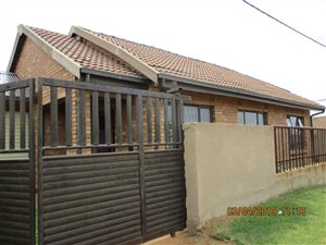 3 Bed House in Tshepisong