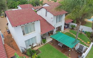 3 Bedroom Duplex in Willow Park