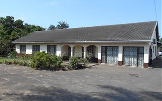 5 Bedroom House in Wyebank
