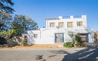 6 Bedroom House in Johannesburg Central and CBD